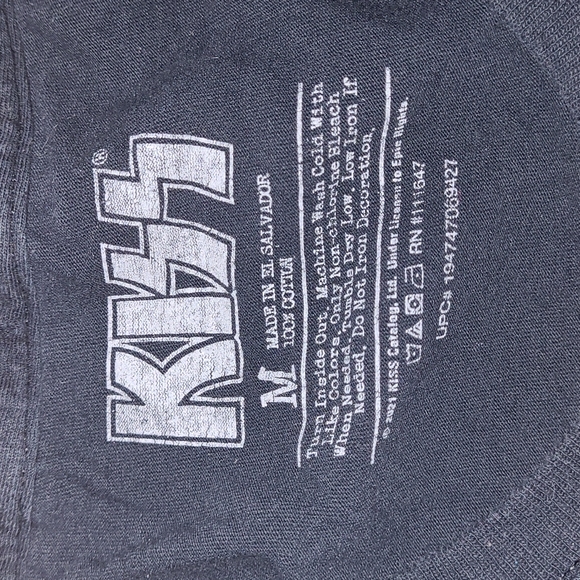 Shirt - Picture 2 of 3